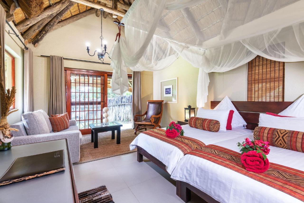 Frans Indongo Lodge Otjiwarongo Exteriör bild