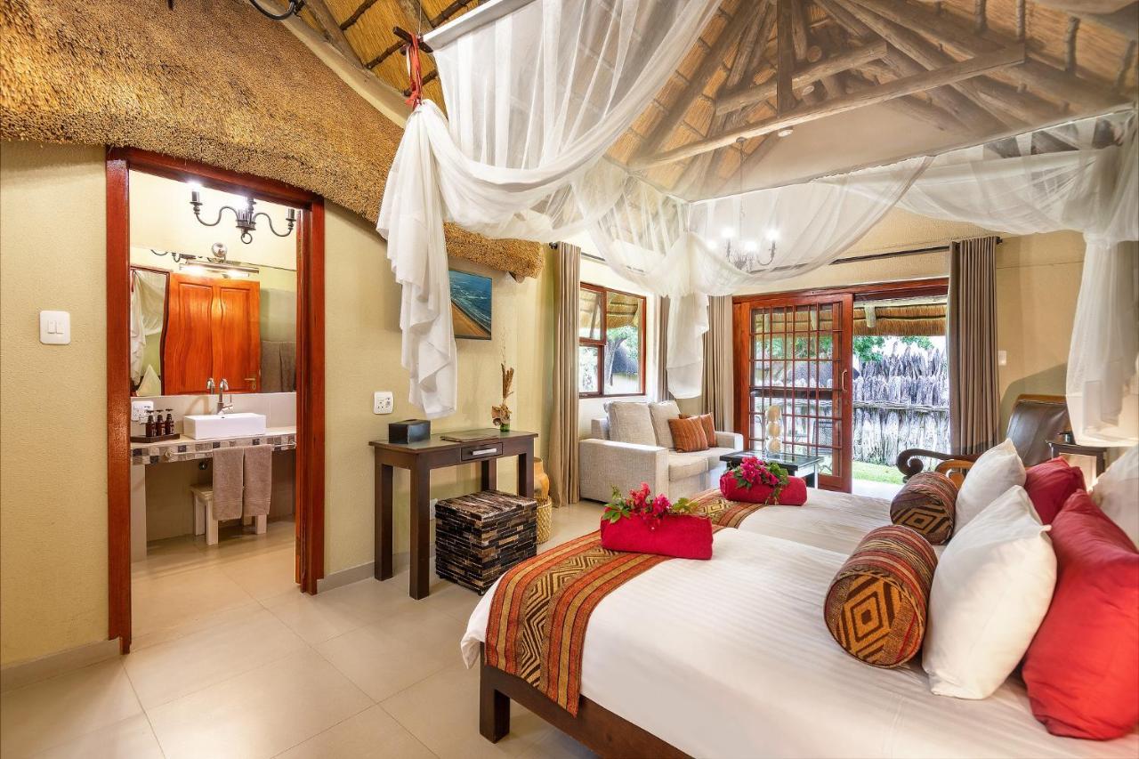 Frans Indongo Lodge Otjiwarongo Exteriör bild