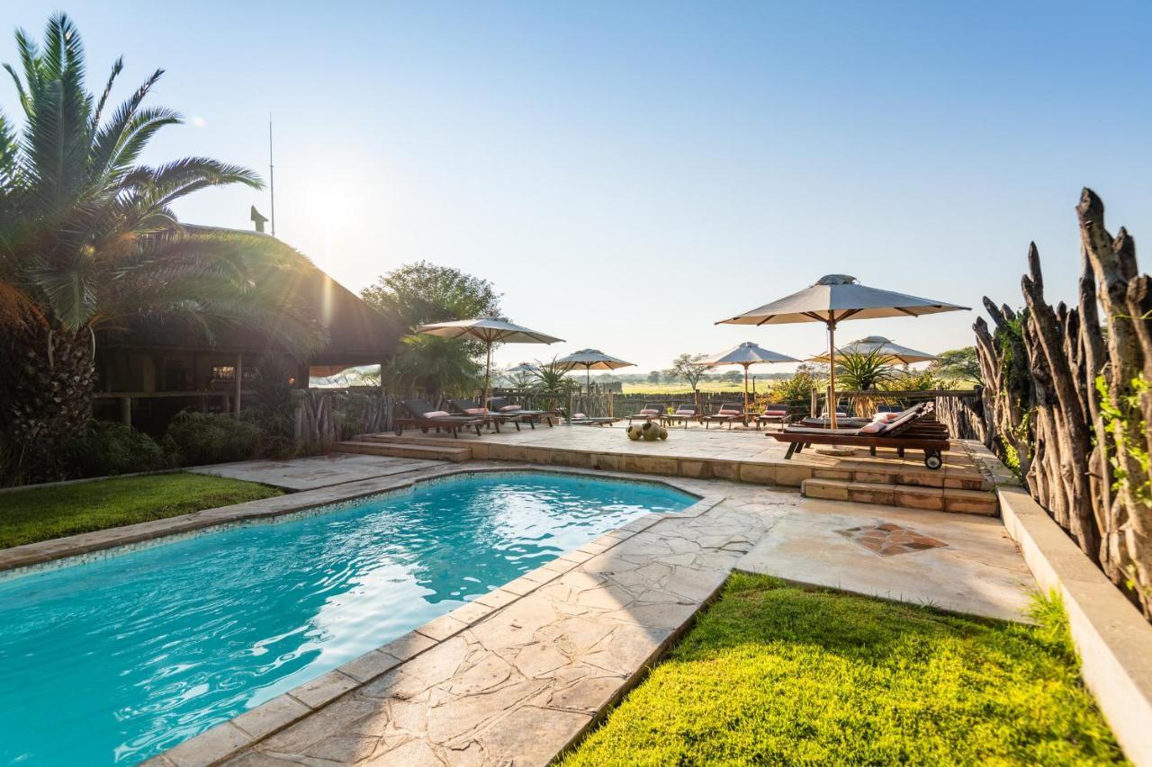 Frans Indongo Lodge Otjiwarongo Exteriör bild