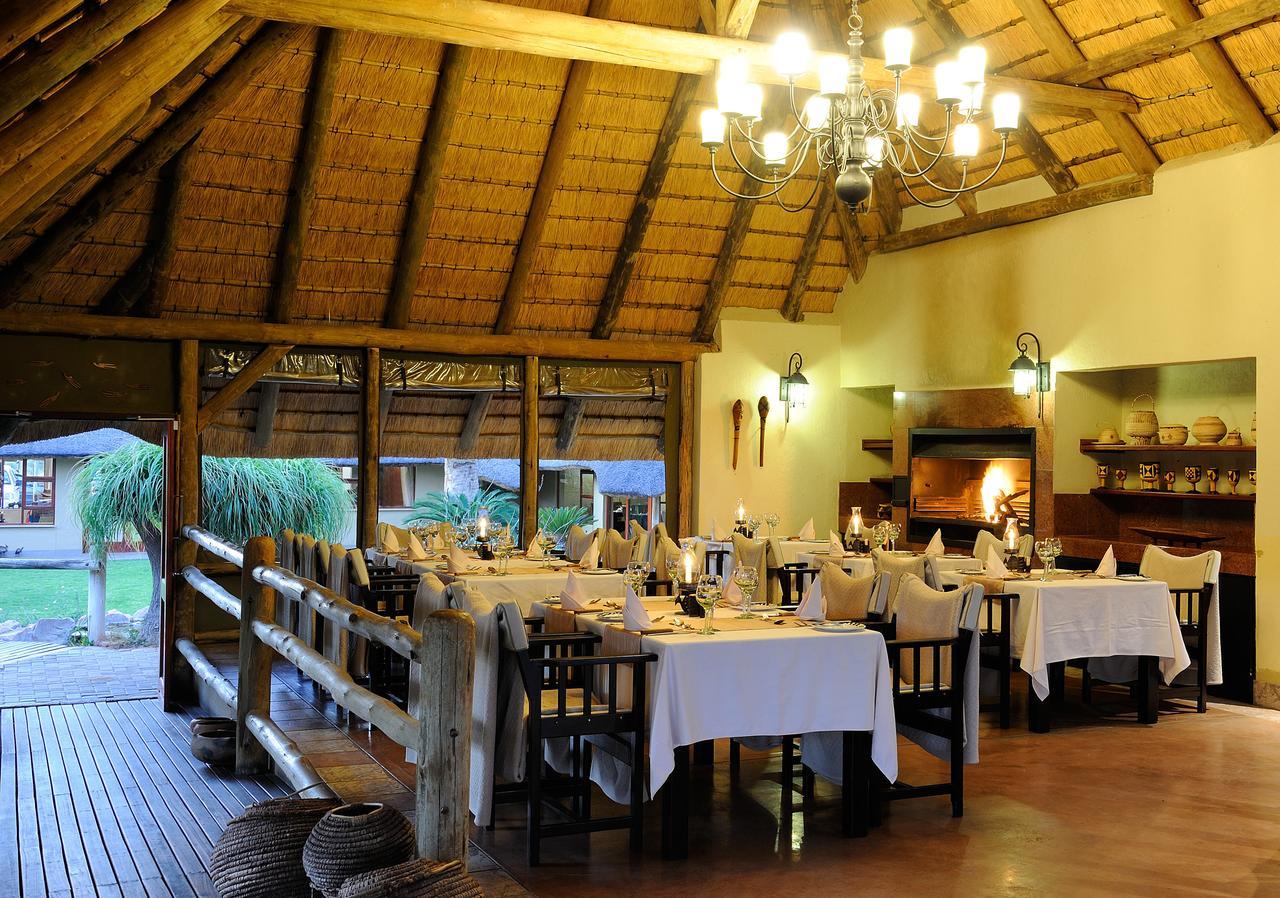 Frans Indongo Lodge Otjiwarongo Exteriör bild