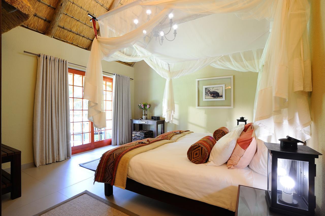 Frans Indongo Lodge Otjiwarongo Exteriör bild