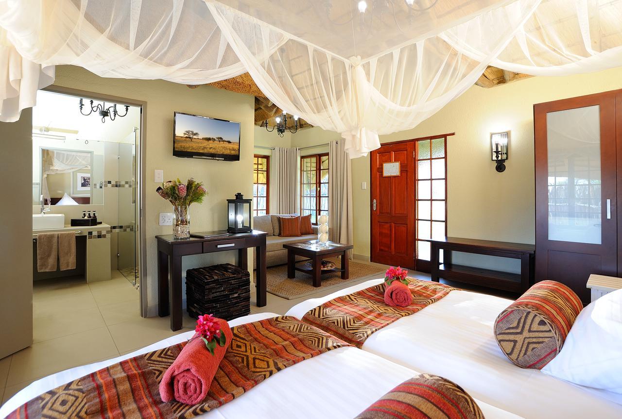 Frans Indongo Lodge Otjiwarongo Exteriör bild